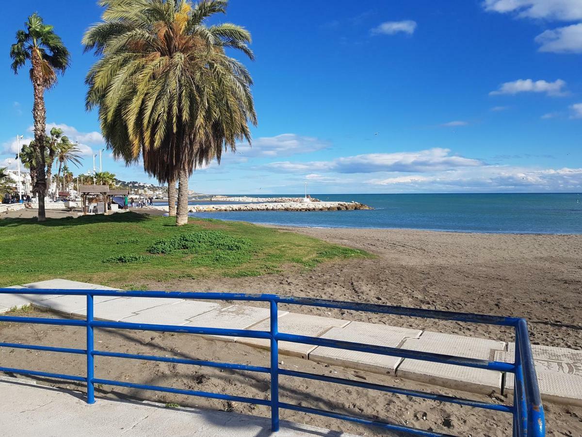 Apartamentos Chuita Playa Málaga Extérieur photo